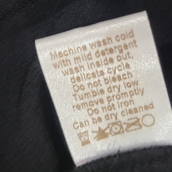 Komarov Women's Sheer Black V-Neck Sleeveless Top Size XS - Picture 7 of 7